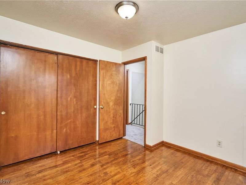 926 Russell Avenue, Akron, OH 44307 Photo 10