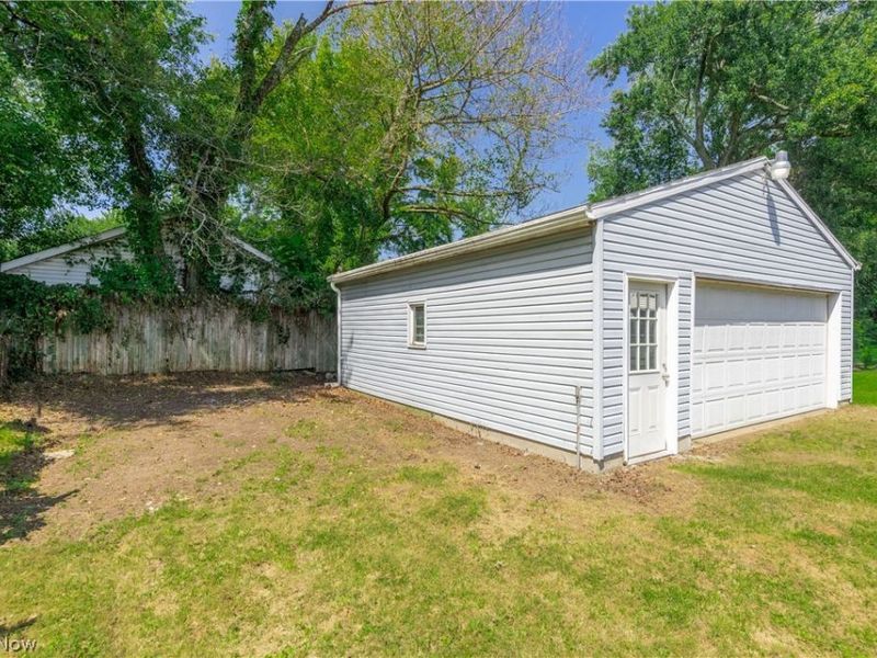 324 Montrose Avenue, Akron, OH 44310 Photo 31