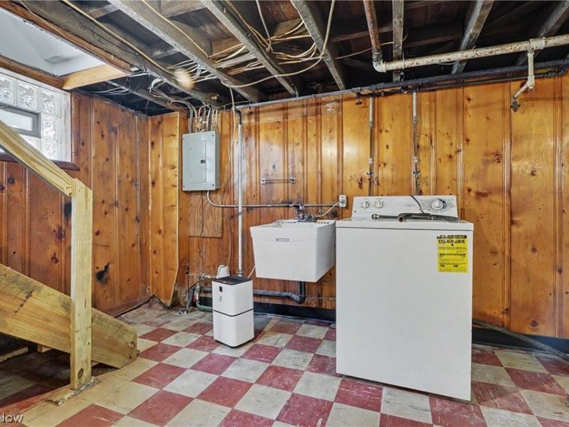 1233 McIntosh Avenue, Akron, OH 44314 Photo 41