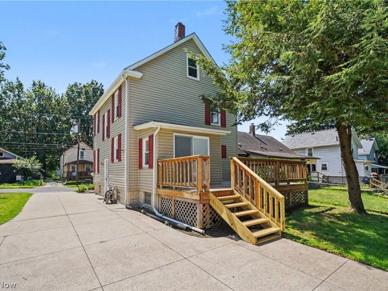 1233 McIntosh Avenue, Akron, OH 44314 Photo 7