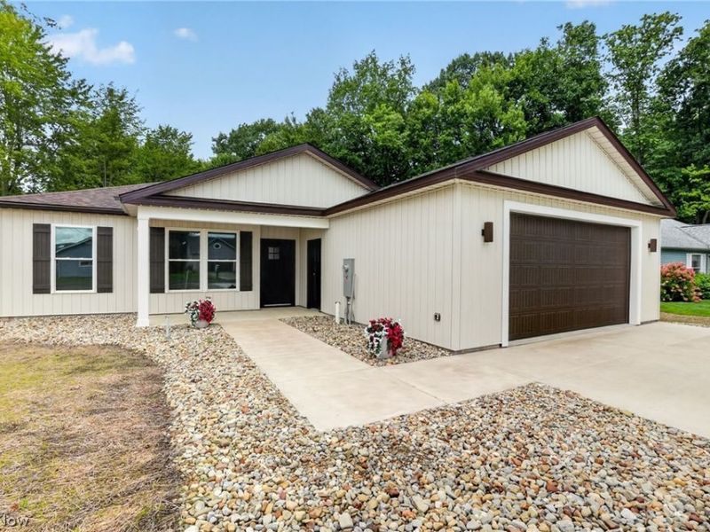 314 Morgan Terrace, Roaming Shores, OH 44084 Photo 2