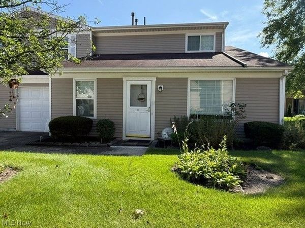 44 Firebush Lane , Unit 23, Northfield, OH 44067