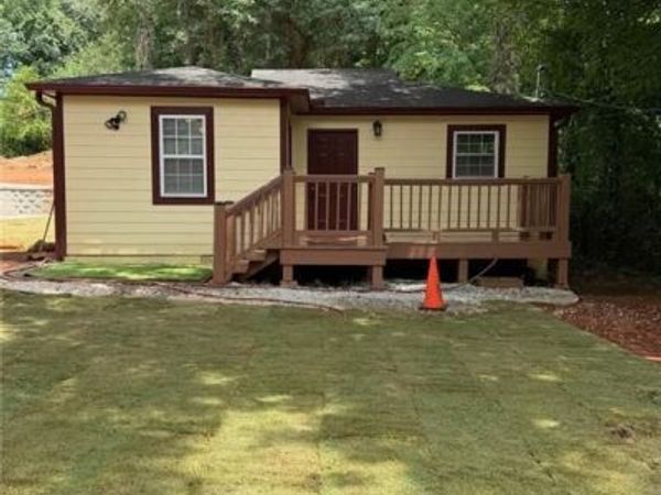 637 Parkdale Drive, Scottdale, GA 30079