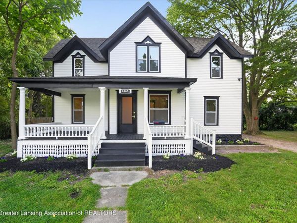2405 N Grand River Avenue, Lansing, MI 48906
