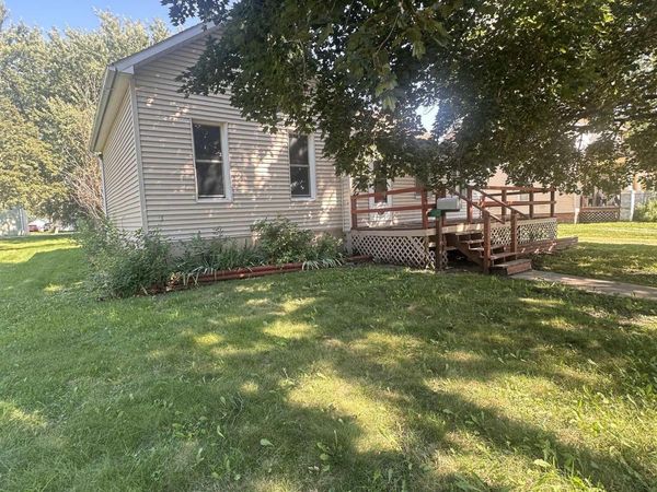 715 Superior, Storm Lake, IA 50588