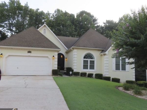 2785 Autumn Lake Lane, Decatur, GA 30034