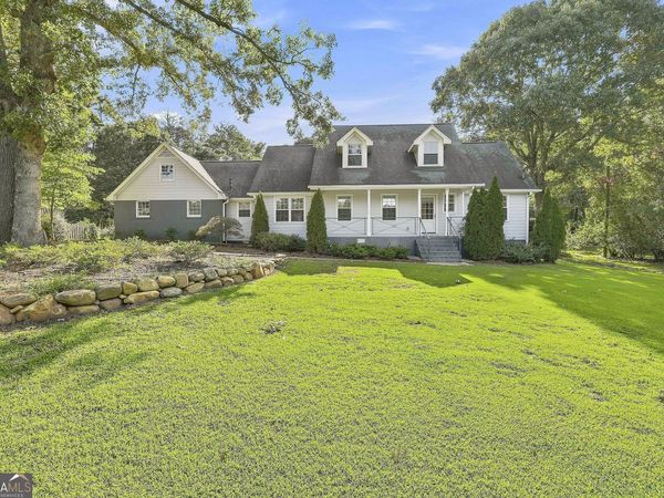 1060 Oak Ridge Drive, Fayetteville, GA 30214