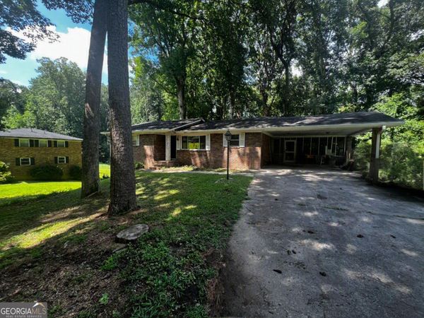 139 Anita Place SE, Mableton, GA 30126