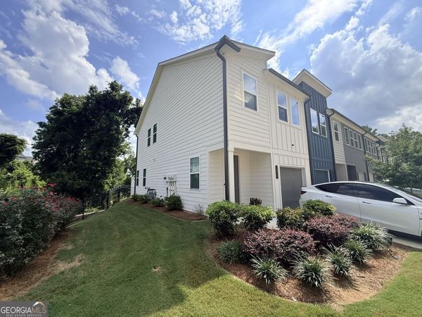 1623 Gunnin Trace NW, Atlanta, GA 30318