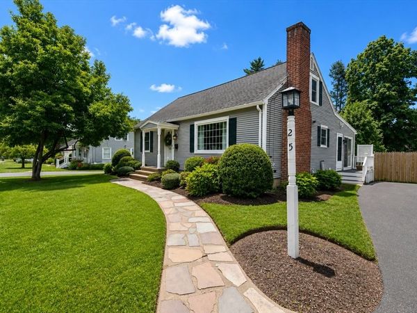 25 Speight Arden, East Longmeadow, MA 01028