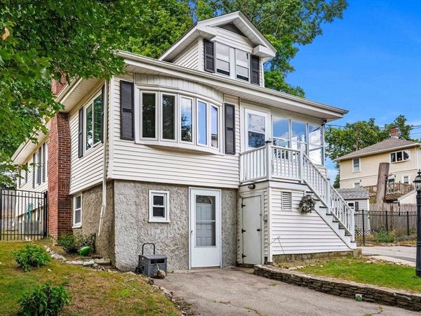 21 Evelyn Pl, Quincy, MA 02171