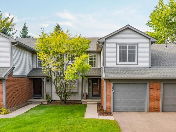 509 Winwood Circle , Walled Lake, Mi 48390