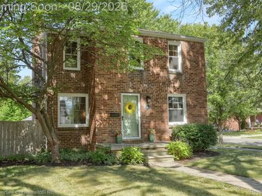 19295 EASTBORNE Street, Harper Woods, Mi 48225
