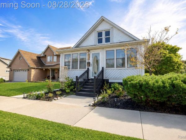 541 Clinton Street, Wyandotte, Mi 48192