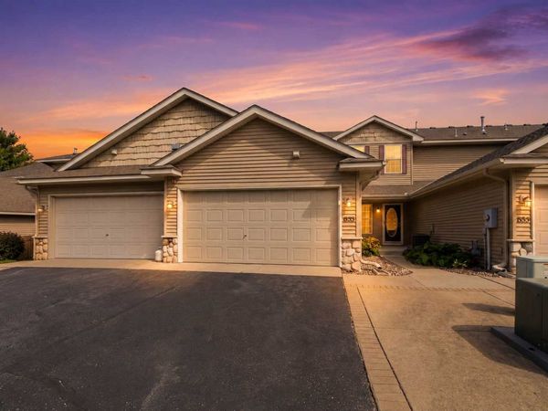 833 Winsome Way NW, Isanti, MN 55040