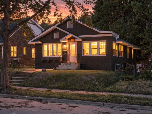 3237 Sheridan Avenue N, Minneapolis, MN 55412