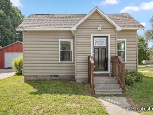 703 Pearl Street, Belding, MI 48809