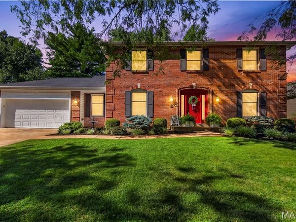 3636 Whispering Ridge Lane , St Louis, MO 63129