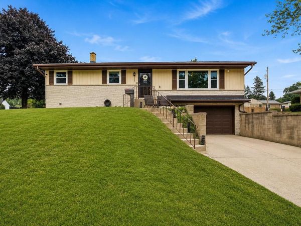 303 S 16th AVENUE, West Bend, WI 53095