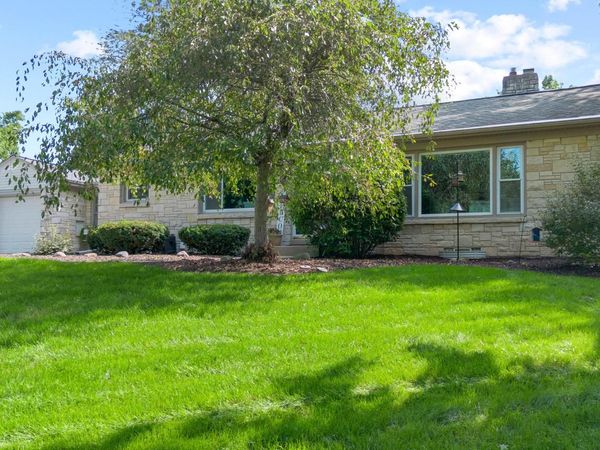 8020 S 68th STREET, Franklin, WI 53132