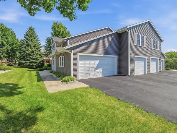 212 S Mountin DRIVE, Unit B, Mayville, WI 53050