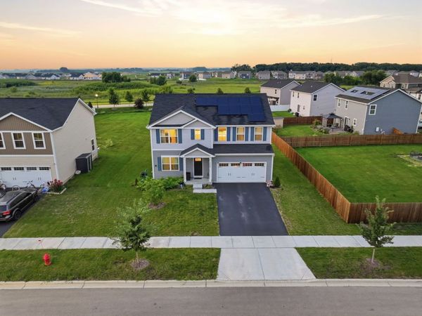 524 Wild Sienna , Hampshire, IL 60140