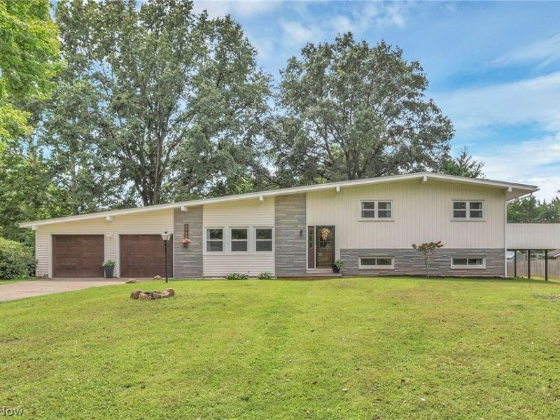 2185 Sunnyhill Drive NE, Lancaster, OH 43130 Photo 1