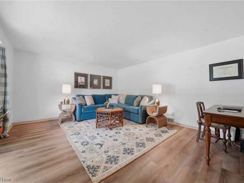 1633 Bennington Circle SW, North Canton, OH 44709 Photo 11