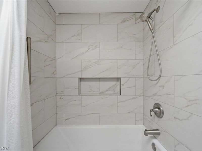 1633 Bennington Circle SW, North Canton, OH 44709 Photo 22