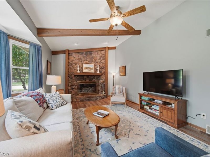 1633 Bennington Circle SW, North Canton, OH 44709 Photo 9
