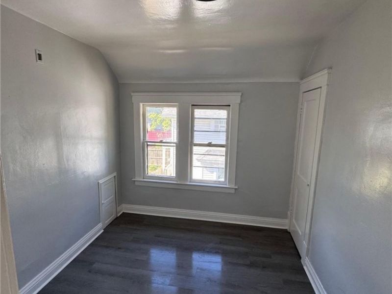 2215 Hood Avenue, Cleveland, OH 44109 Photo 16
