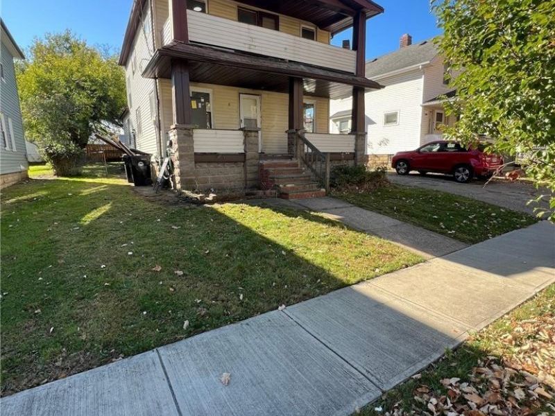 2215 Hood Avenue, Cleveland, OH 44109 Photo 2