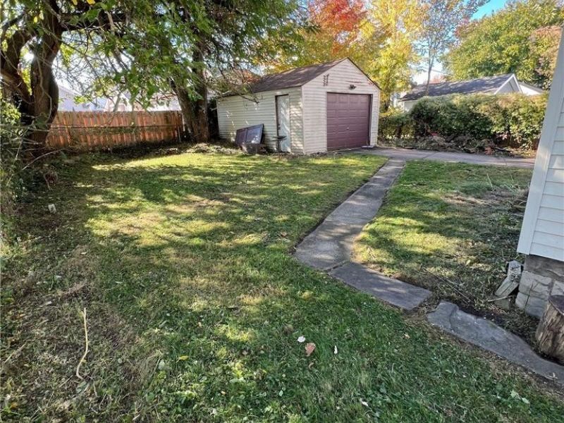 2215 Hood Avenue, Cleveland, OH 44109 Photo 3