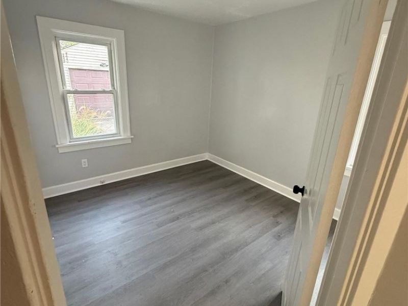 2215 Hood Avenue, Cleveland, OH 44109 Photo 6