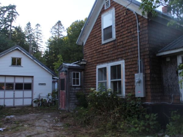 72 North Road , Sherman, ME 04776