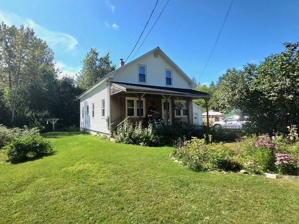 9 Varney Avenue , Houlton, ME 04730