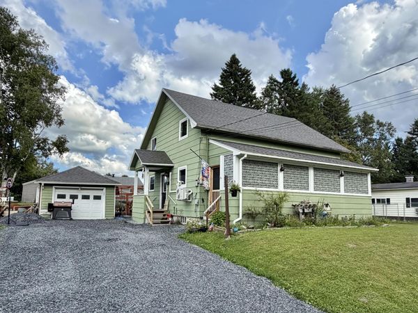 120 21st Avenue , Madawaska, ME 04756