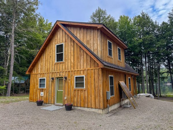 8 Trails End , Lincoln, ME 04457