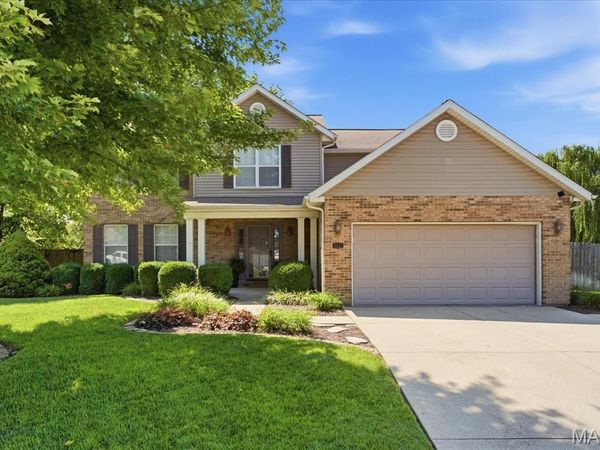 5211 Duke Drive, Fairview Heights, IL 62208