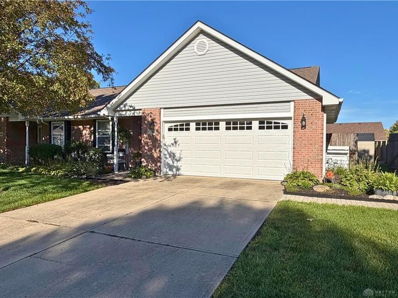 2008 Swallowtail Court, Englewood, OH 45315 Photo 2