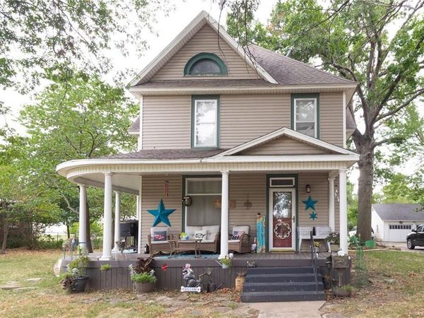 825 Main Street, Cherryvale, KS 67335
