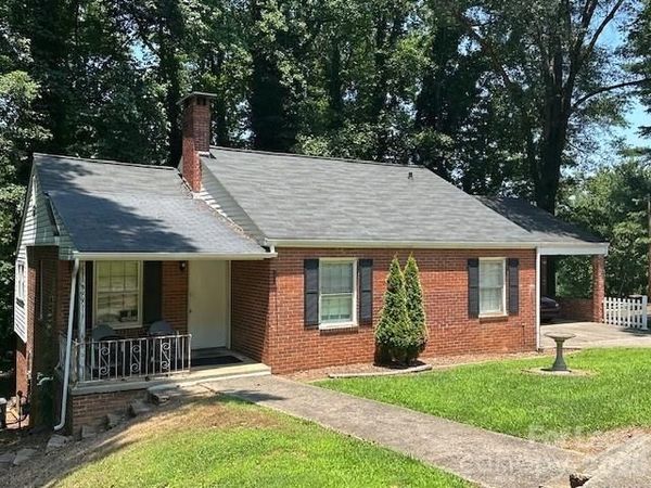 399 Westwood Drive , Statesville, NC 28677