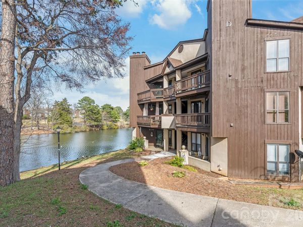 8155 Cedar Glen Drive , Charlotte, NC 28212