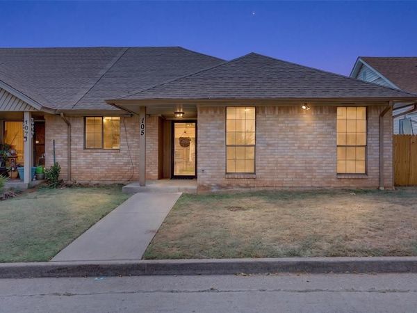 105 Village Oaks Drive, Oklahoma City, OK 73130