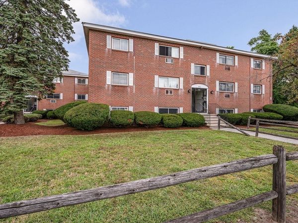 7 Glen Ave, Unit 7, Chelmsford, MA 01824