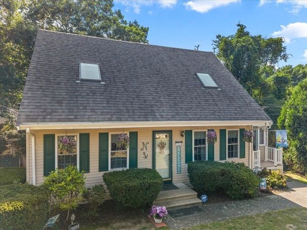 108 Wareham Lake Shore Dr, Wareham, MA 02538