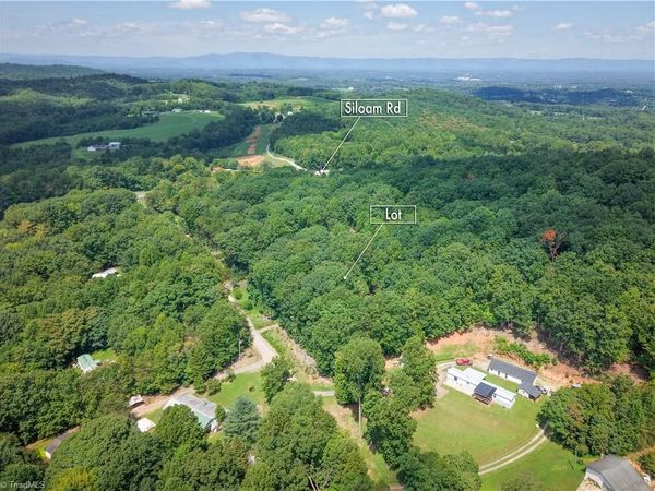185 Boaz Lane , Mount Airy, NC 27030