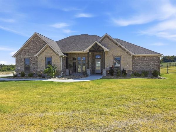 300 Spanish Oak Court, Weatherford, TX 76085