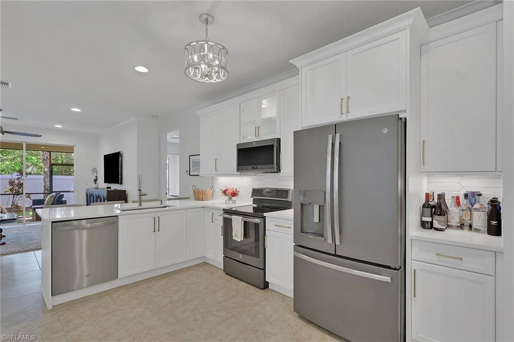 13466 Kent St , Naples, FL 34109 Photo