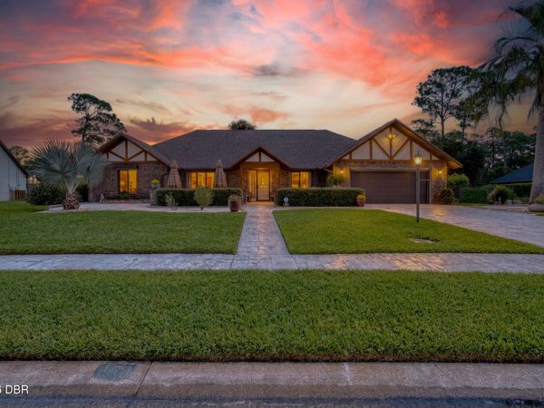 156 Point O Woods Drive, Daytona Beach, FL 32114